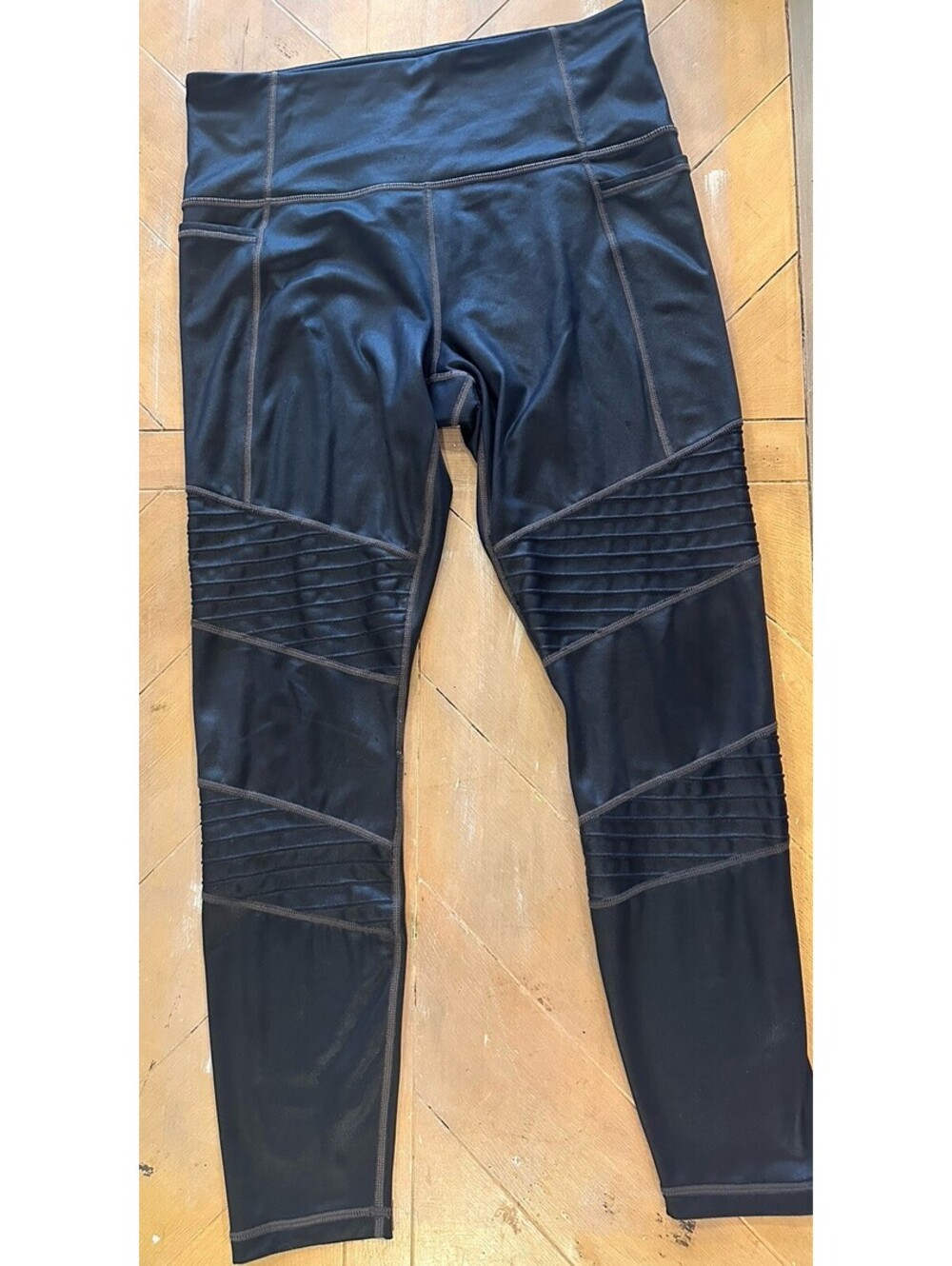 Athleta Moto Tight Leggings Women’s Medium Black High Rise Yoga Athletic Pants
